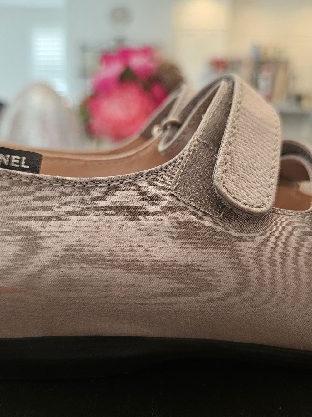 CHANEL Silver & Black Cap Toe Mary Jane Flats Size 38 / 7.5 With Box - Picture 5 of 7